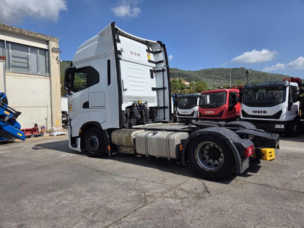 Iveco S-WAY S490 Foto 16