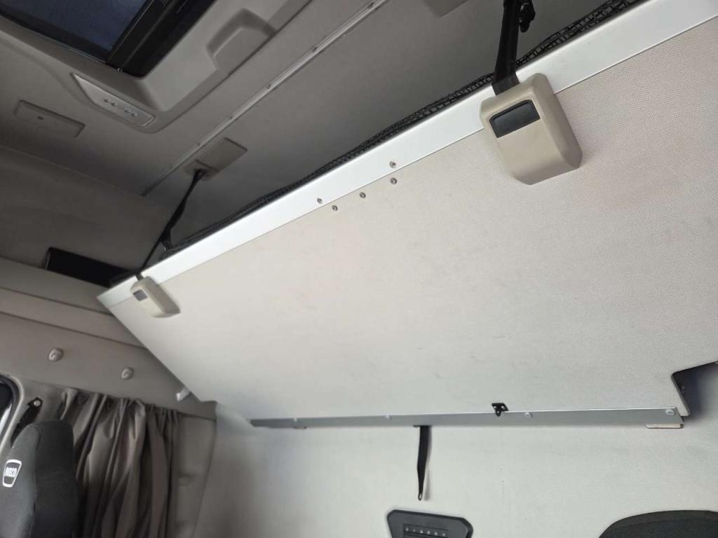 Iveco S-WAY S490 Foto 3