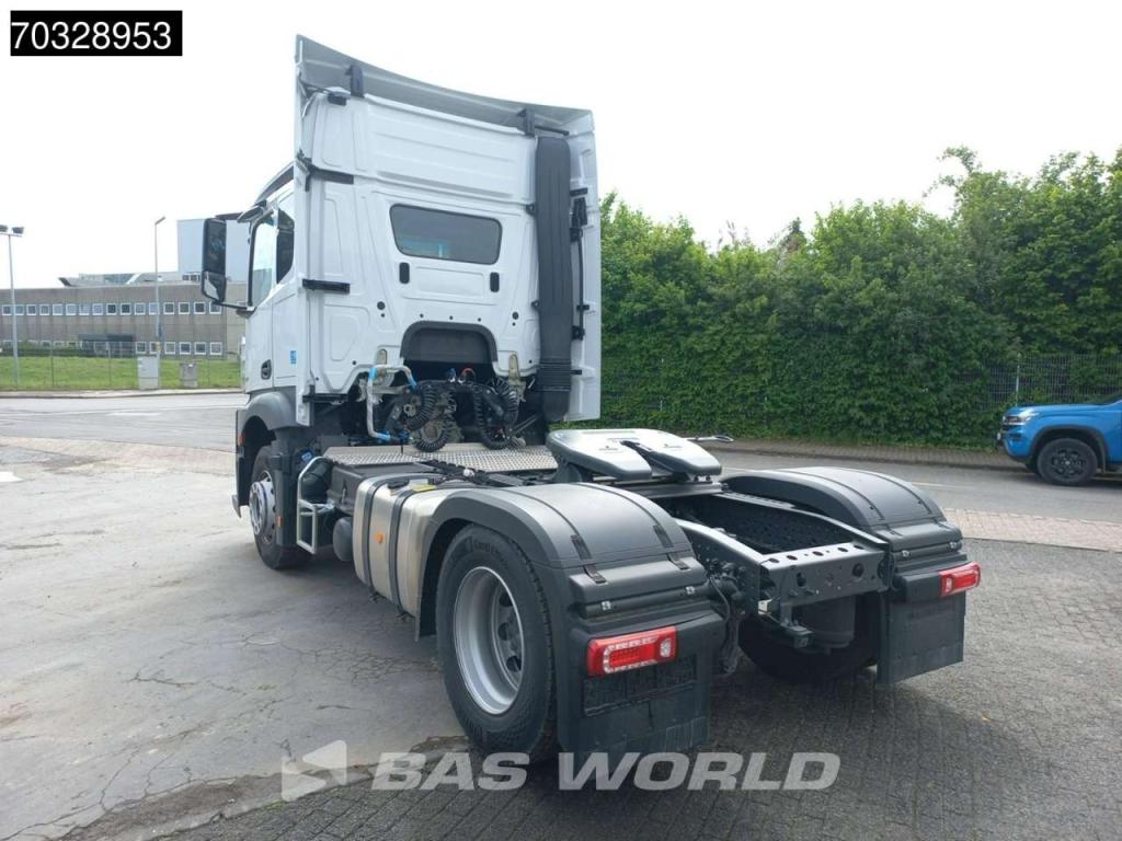 Mercedes-Benz Actros 1842 4X2 RHD Unused! ClassicSpace Foto 2