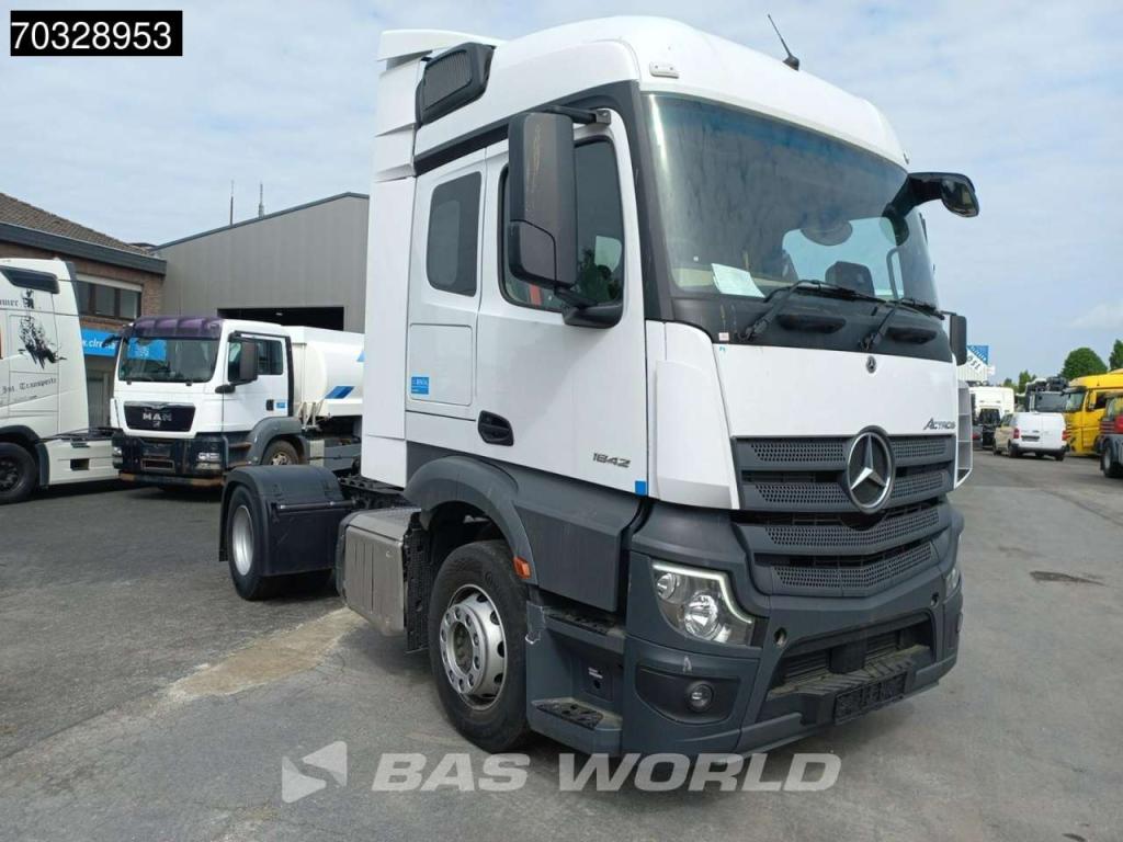 Mercedes-Benz Actros 1842 4X2 RHD Unused! ClassicSpace Foto 7