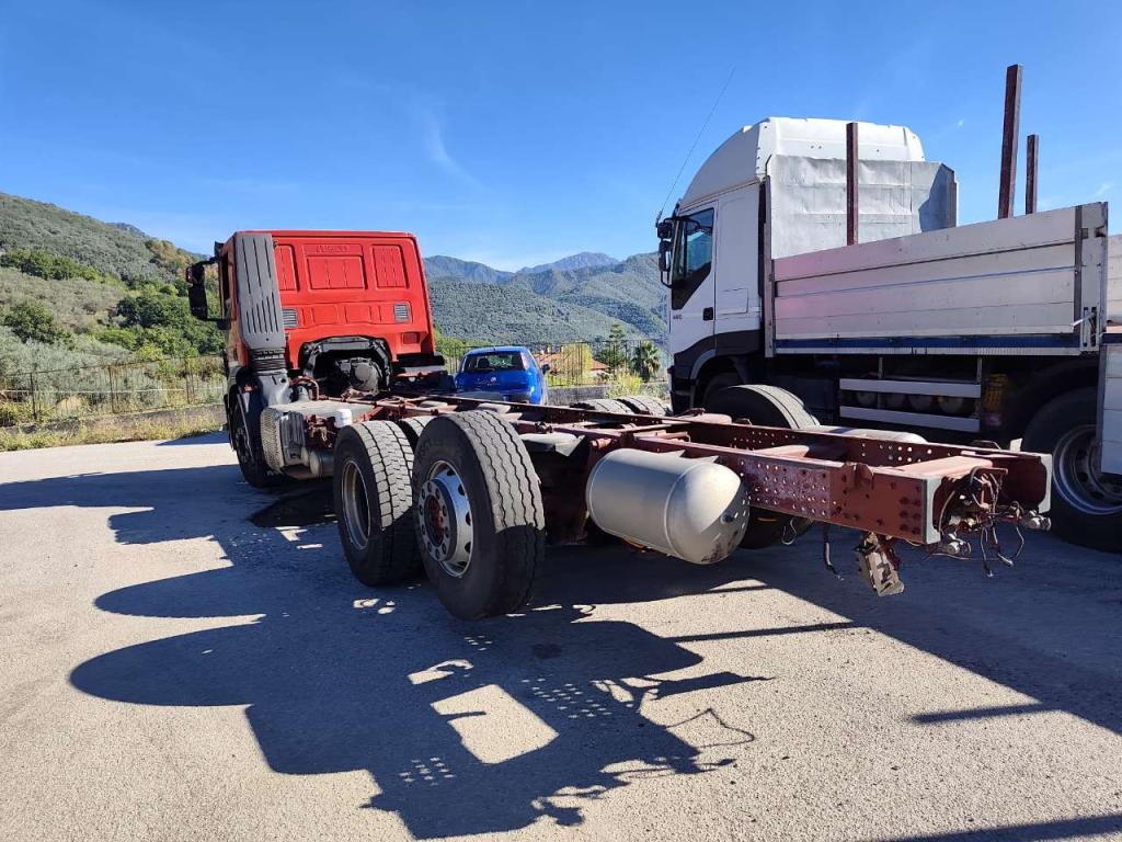 Iveco STRALIS HI-STREET 260S31 Foto 19
