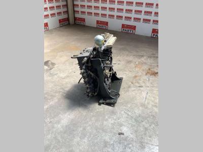 Distribuidor hidraulico para Komatsu PC228-3 vendida por Massucco T. Srl Area Ricambi