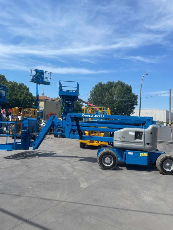 Genie Z45/25J Bienergy Foto 9