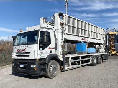 Iveco 310 EEV vendida por Massucco T. Srl
