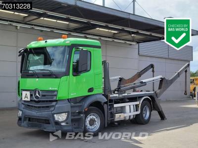 Mercedes-Benz Antos 1843 Antos 4X2 14 tons Hyvalift skiploader Automatic Euro 6 vendida por BAS World B.V.