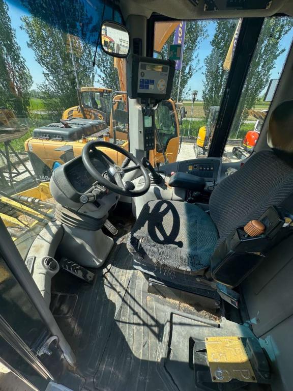 New Holland w170 Foto 7