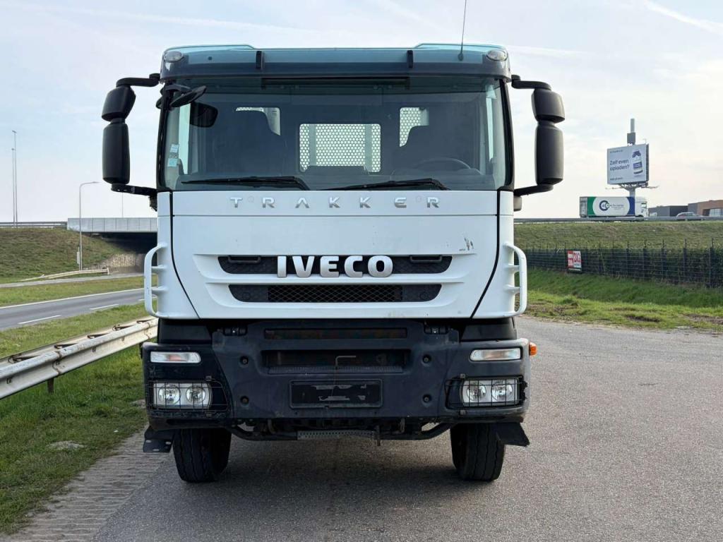 Iveco 330 6x4 Foto 10