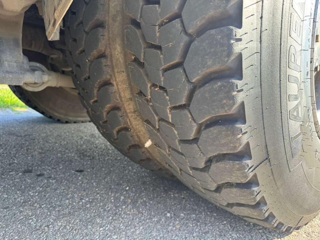 Iveco 330 6x4 Foto 11