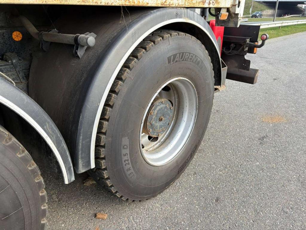 Iveco 330 6x4 Foto 14