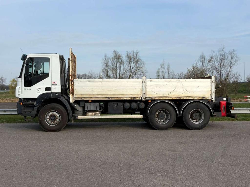 Iveco 330 6x4 Foto 2