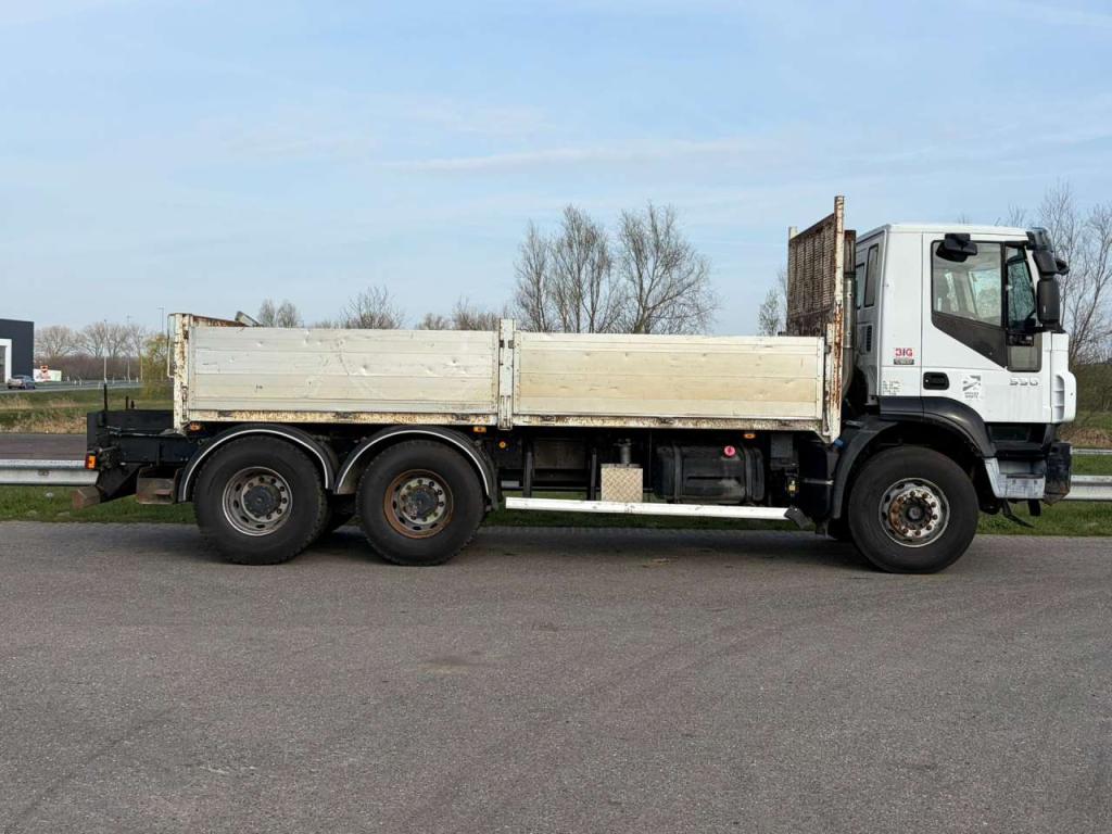 Iveco 330 6x4 Foto 6