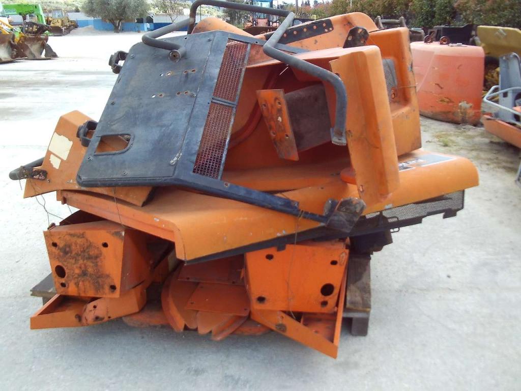Capó y panel de carrocería para Fiat Kobelco W190 Foto 6