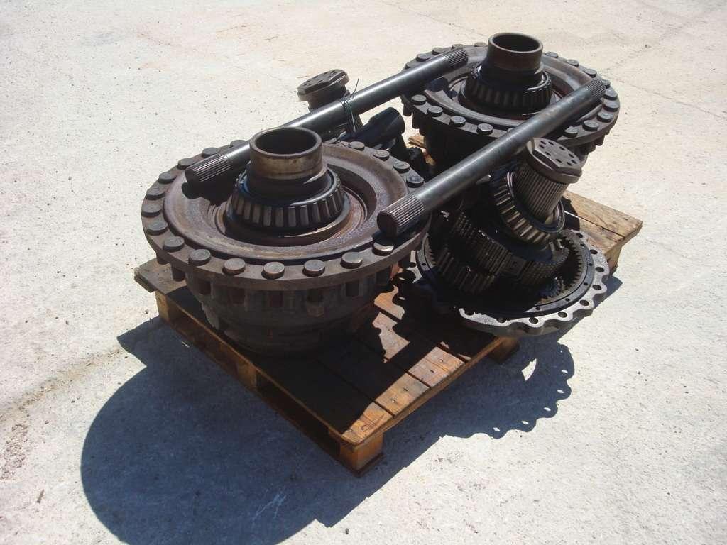 Reductor trasero para Hitachi LX290 Foto 1