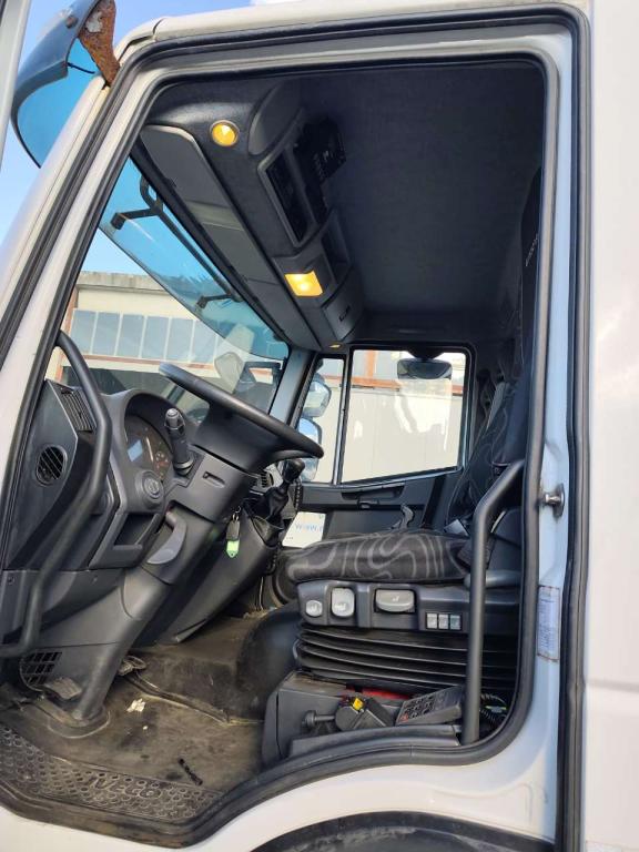 Iveco EUROCARGO 180E32 Foto 22