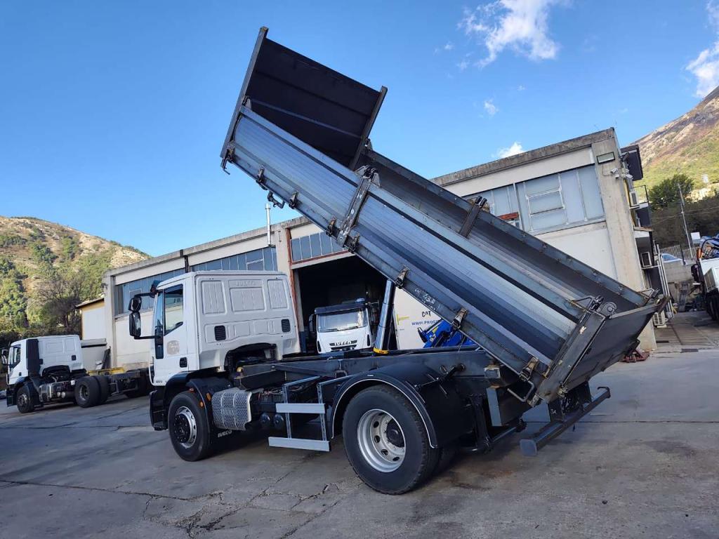 Iveco EUROCARGO 180E32 Foto 25