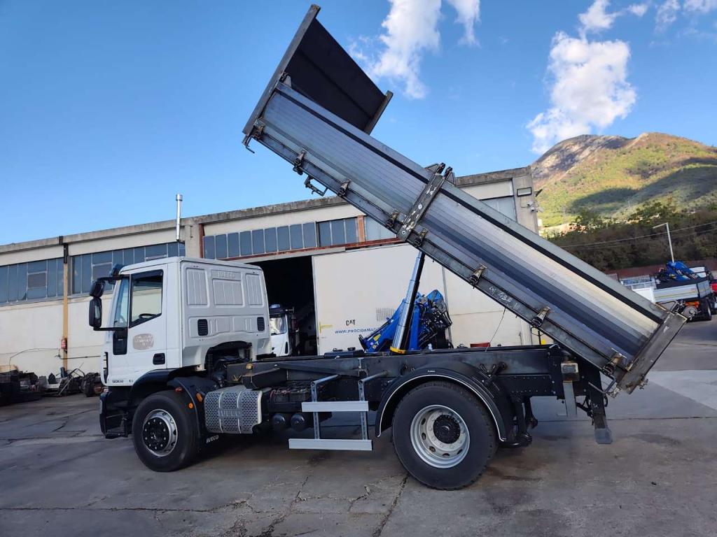 Iveco EUROCARGO 180E32 Foto 30
