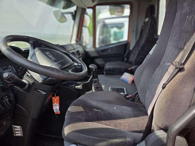 Iveco Stralis AD 260S36 Foto 8