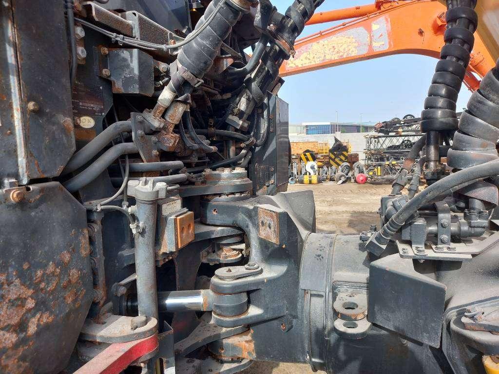 Komatsu HM400-3R (4pcs available for sale in Abu Dhabi) Foto 17