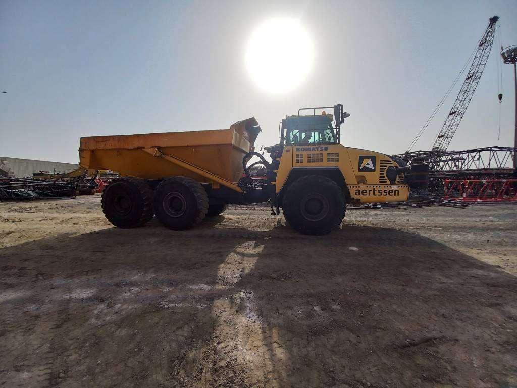 Komatsu HM400-3R (4pcs available for sale in Abu Dhabi) Foto 9