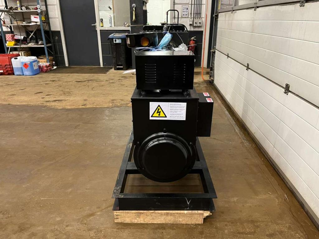 Giga Power LT-W30GF 37.5 KVA Open generator Foto 4