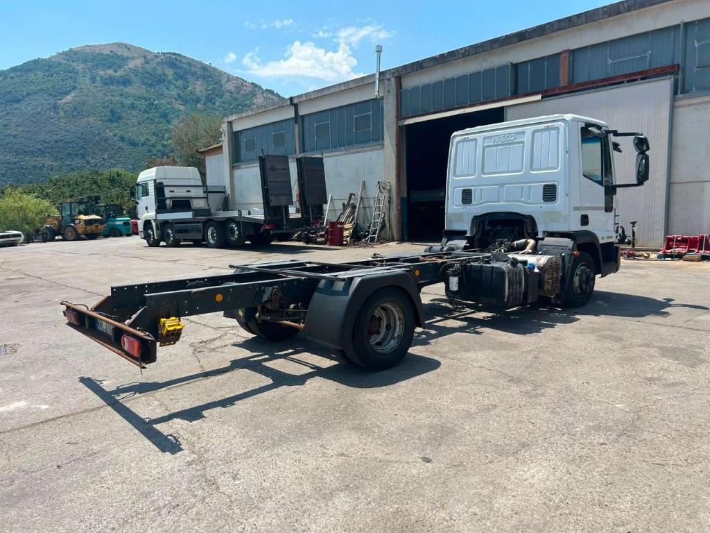 Iveco EUROCARGO 100E18 Foto 13