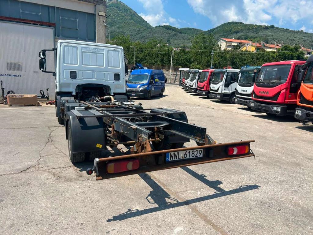 Iveco EUROCARGO 100E18 Foto 17
