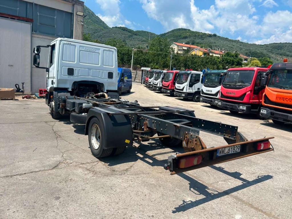Iveco EUROCARGO 100E18 Foto 18