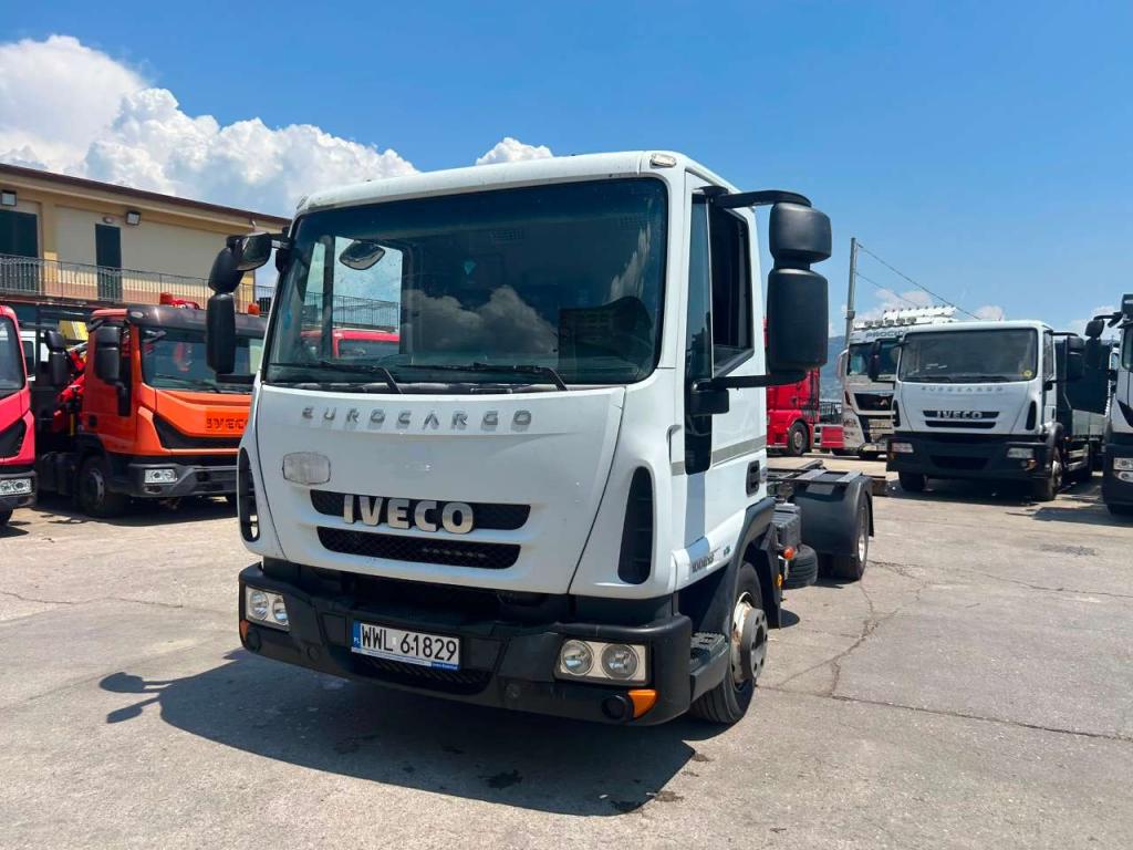 Iveco EUROCARGO 100E18 Foto 2