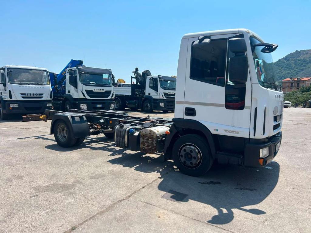 Iveco EUROCARGO 100E18 Foto 9