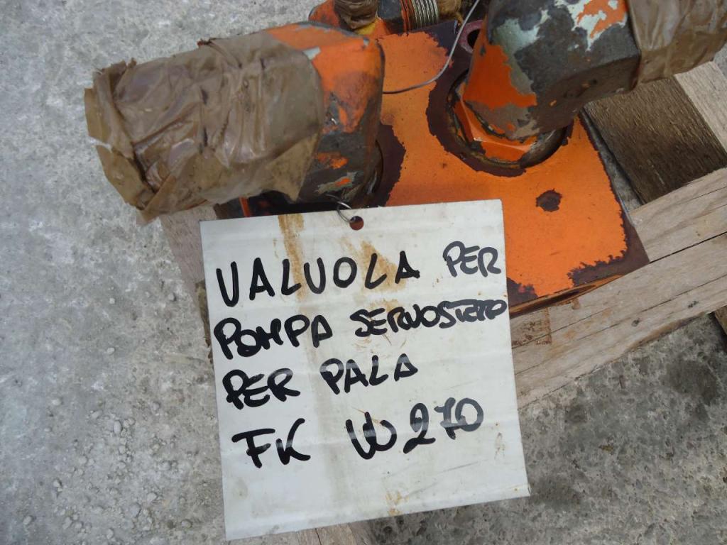 Válvula hidráulica para Fiat Kobelco W270 Foto 3
