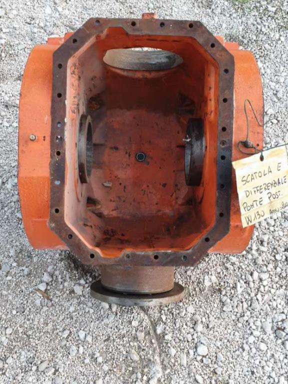 Caja del eje trasero para Hitachi W130 Foto 1