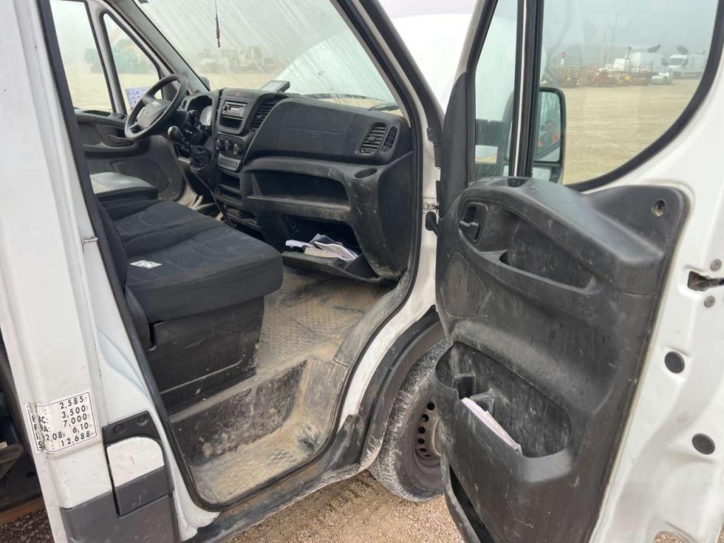 Iveco DAILY 35-120 Foto 15