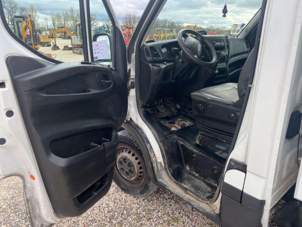 Iveco DAILY 35-120 Foto 22