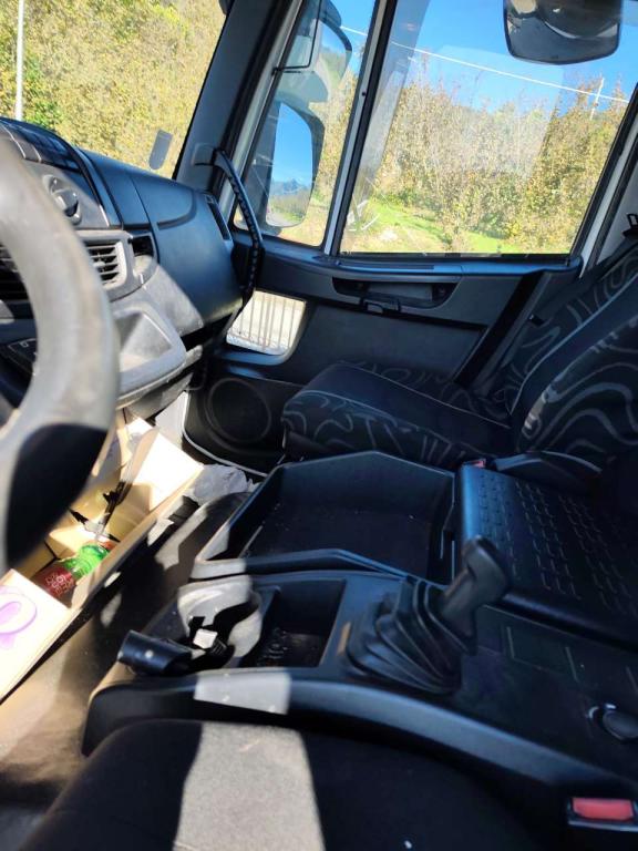 Iveco EUROCARGO 180-320 Foto 11