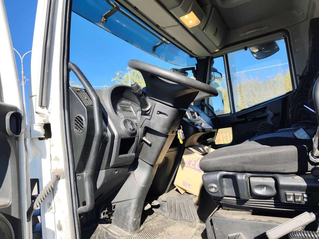 Iveco EUROCARGO 180-320 Foto 15