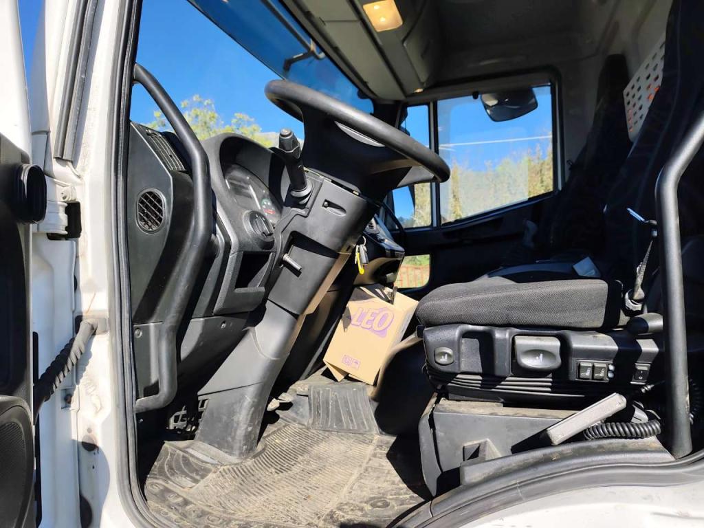 Iveco EUROCARGO 180-320 Foto 17