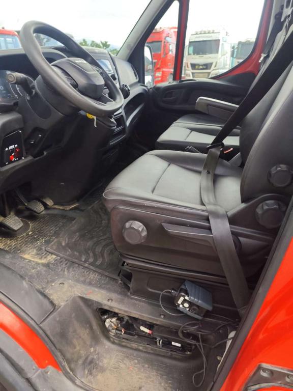 Iveco DAILY 35-140 Foto 23