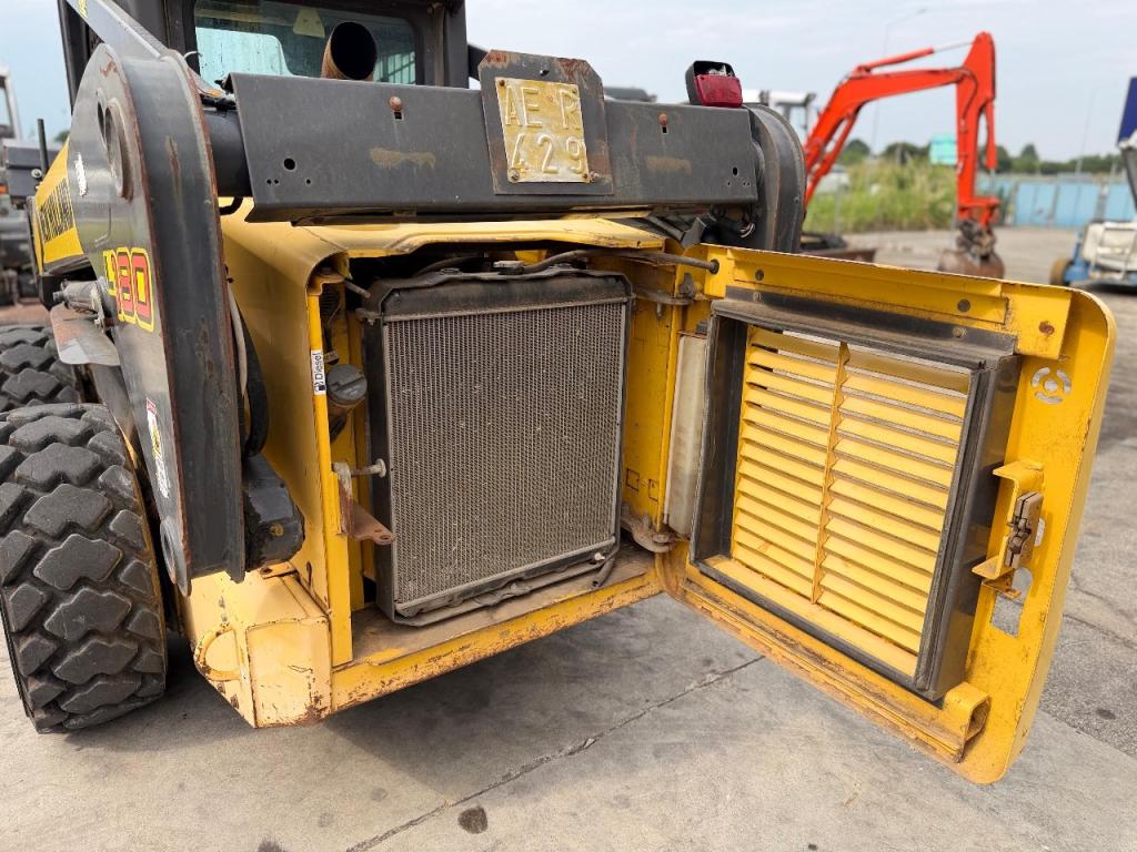 New Holland LS180 Foto 7