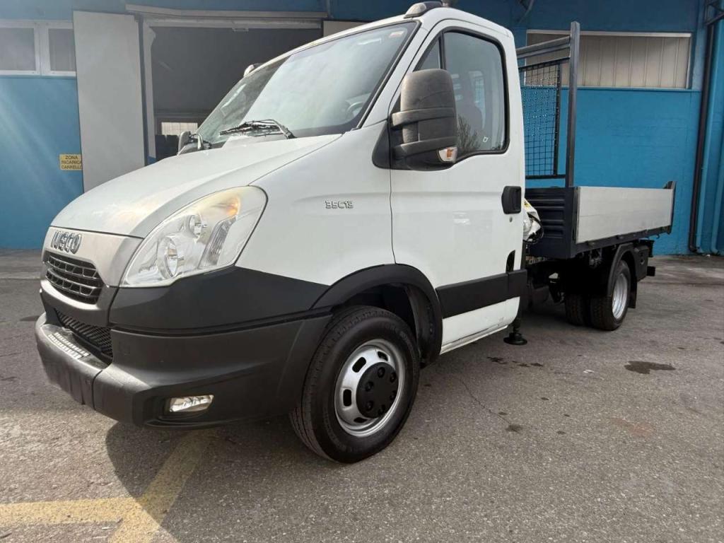 Iveco 35C13 Foto 11