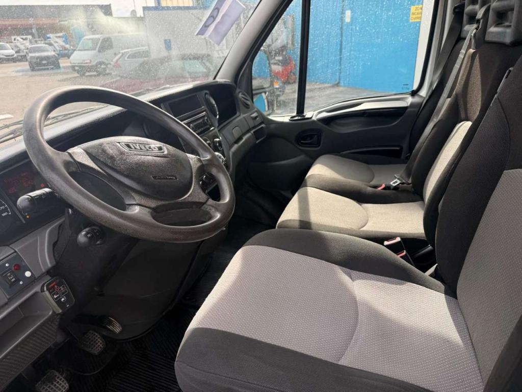 Iveco 35C13 Foto 12