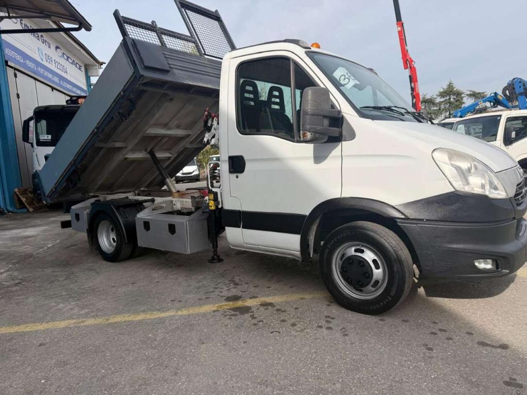 Iveco 35C13 Foto 3