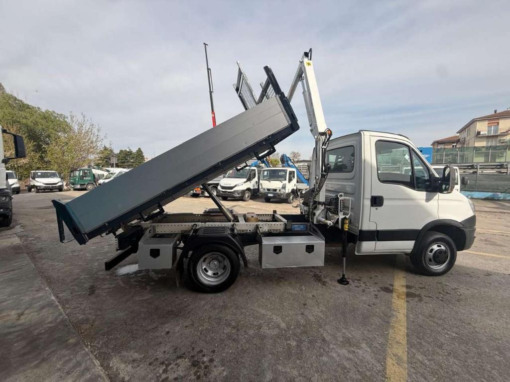 Iveco 35C13 Foto 9