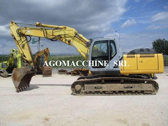 New Holland E215B Foto 3