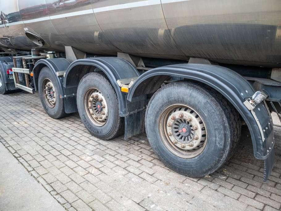 ETA CITERNE LAIT/MILCH/MILK 29000L Foto 5