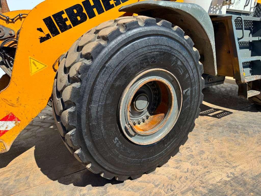 Liebherr L580 - German Machine / Joystick Controls Foto 21