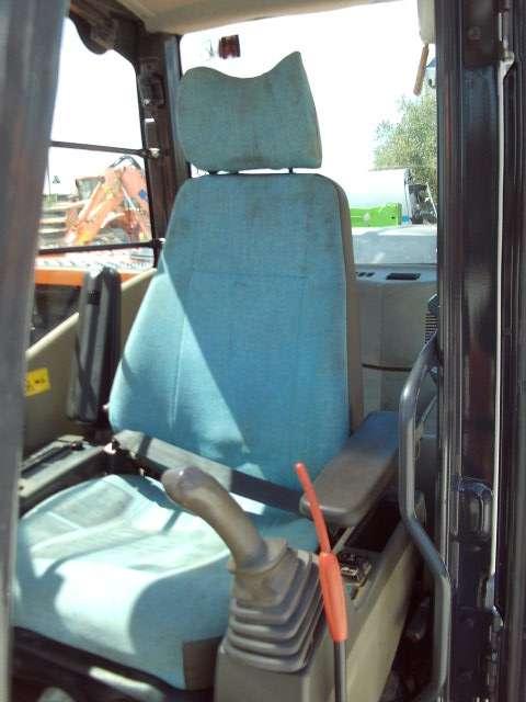 Hitachi ZX210LCN-3 Foto 19