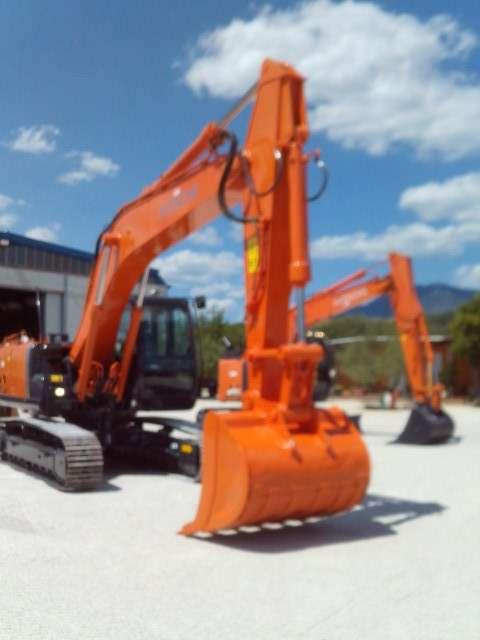 Hitachi ZX210LCN-3 Foto 3