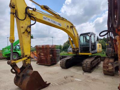 New Holland E245 vendida por Omeco Spa