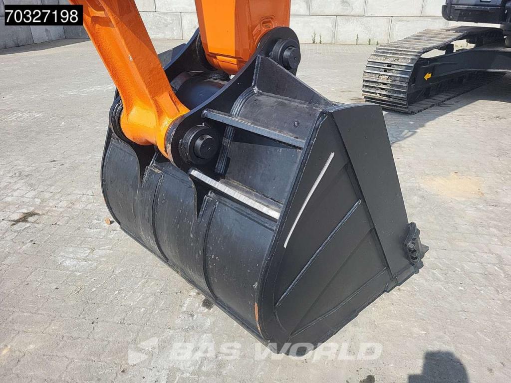 Hitachi ZX220 LC-5G ISUZU ENGINE Foto 16