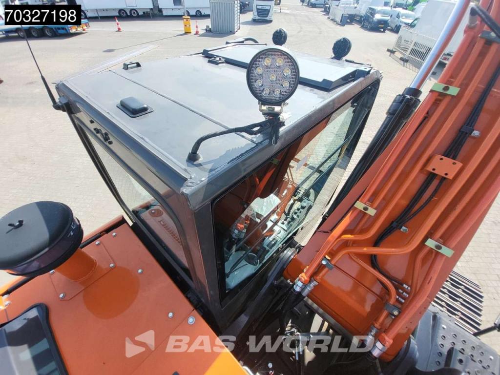 Hitachi ZX220 LC-5G ISUZU ENGINE Foto 18
